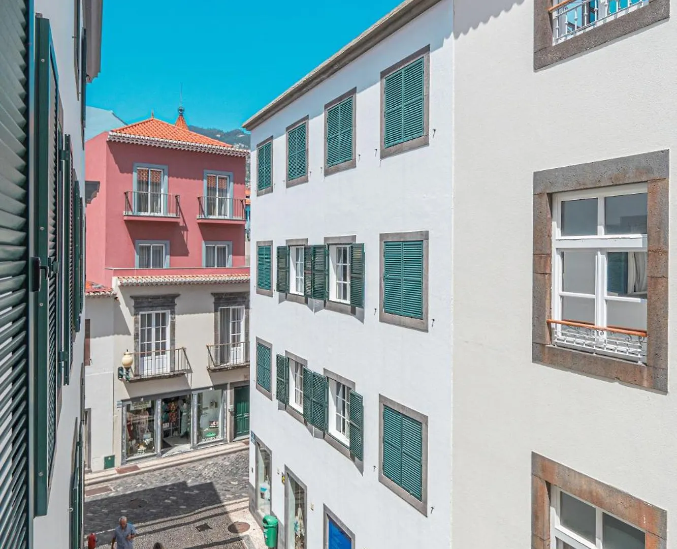 Tanoeiros Apartments Φουνκάλ 0*,