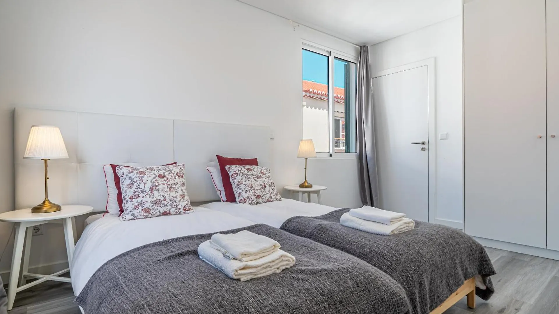 Tanoeiros Apartments Φουνκάλ